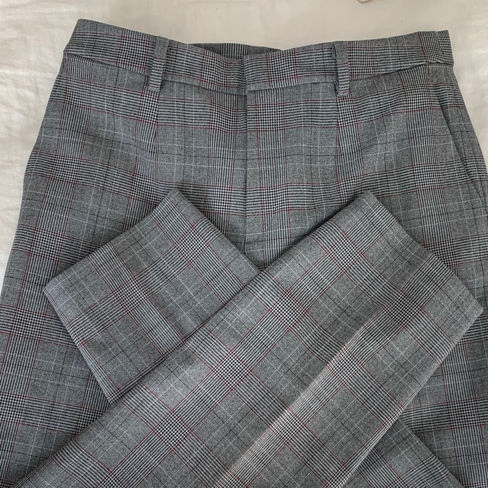 Gray Glen Plaid Dress Pants with Subtle Red Windowpane